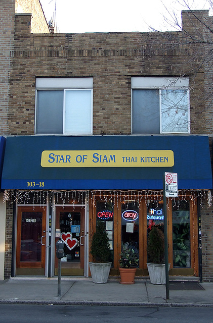 Star of Siam Restaurant on Metropolitan Avenue in Forest Hills, January 2008