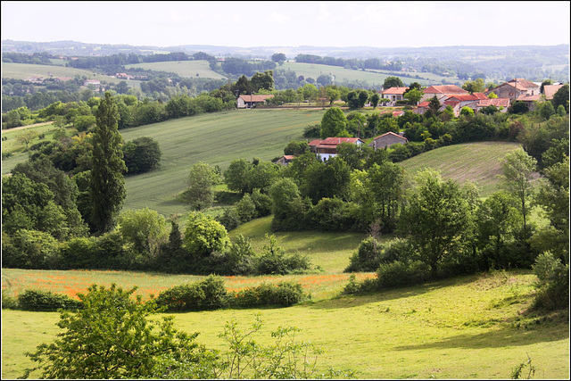 Near Riberac