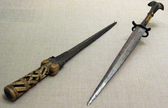 Kidney Dagger and Landsknecht Dagger in the Metropolitan Museum of Art, January 2008