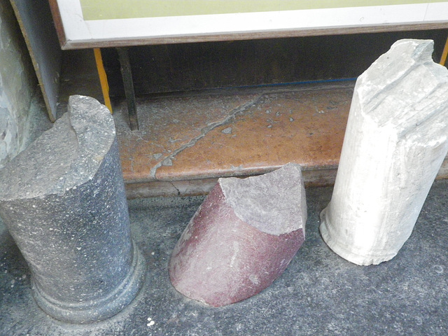 Sirmium : fragments de colonnes...