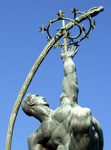 Detail of the Rocket Thrower in Flushing Meadows-Corona Park, September 2007