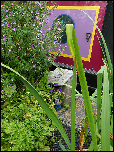 boat home letterbox