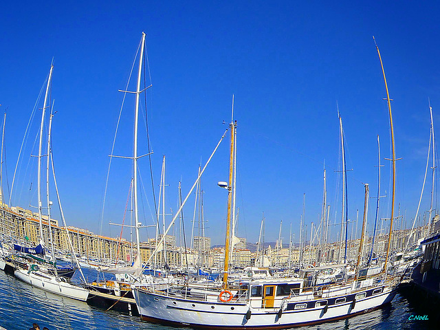 Maman, les petits bateaux!