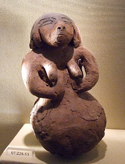 Predynastic Seated Woman in the Metropolitan Museum of Art, September 2010