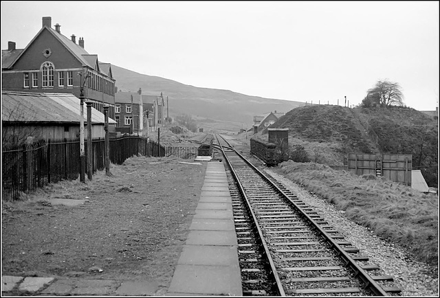 Caerau Station looking south