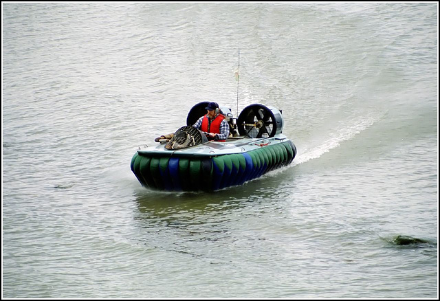 Cardiff Bay hovercraft