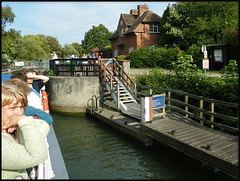 departing Abingdon Lock