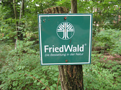 Hinweisschild Friedwald