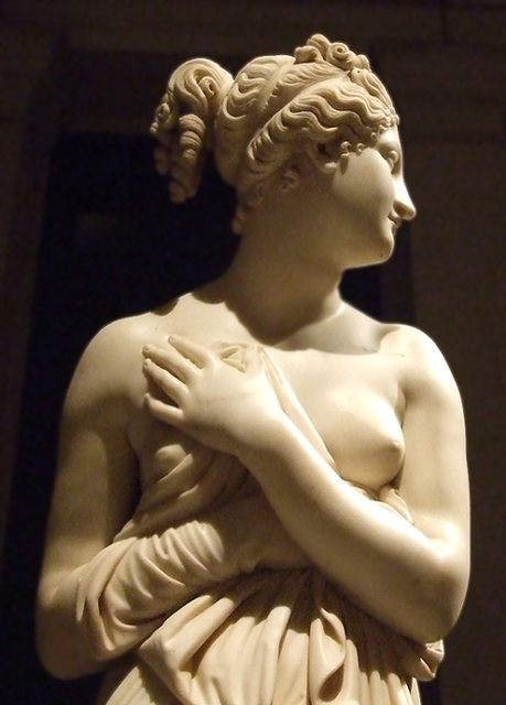 Detail of Venus Italica by Canova in the Metropolitan Museum of Art, November 2009