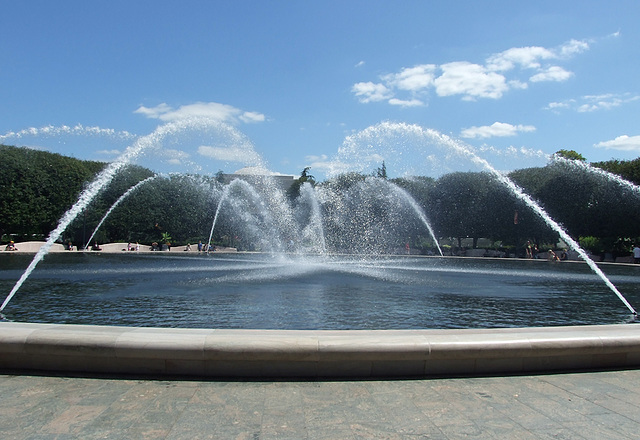 Fountain in the National Gallery Sculpture Garden, September 2009