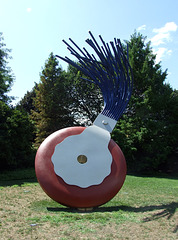 Typewriter Eraser Scale X by Oldenburg and Van Bruggen in the National Gallery Sculpture Garden, September 2009