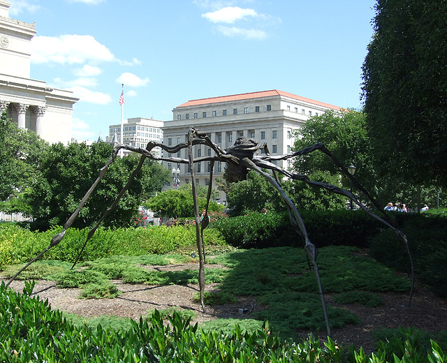 Spider by Louise Bourgeois in the National Gallery Sculpture Garden, September 2009