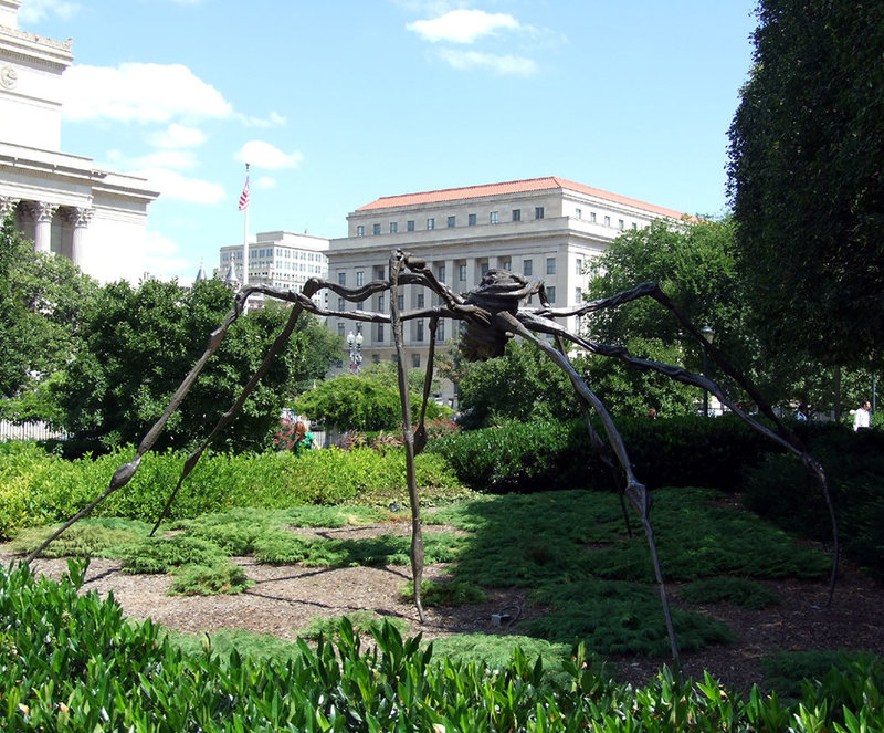 Spider by Louise Bourgeois in the National Gallery Sculpture Garden, September 2009