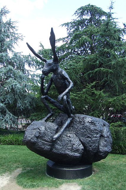 Thinker on a Rock by Barry Flanagan in the National Gallery Sculpture Garden, September 2009