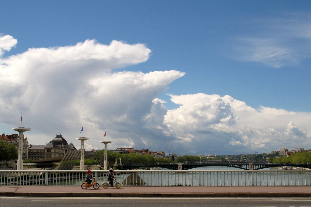 Le Rhône (fleuve) (Quartier de la Presqu'Ile à Lyon) (France, Europe)