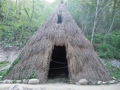 Reconstitution de cabane.