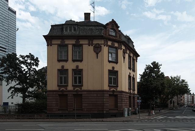 haus-1160432-1