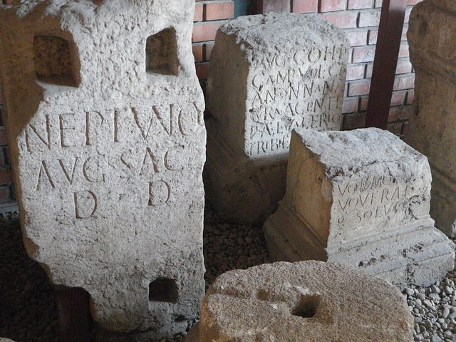 Sirmium : inscriptions diverses 2