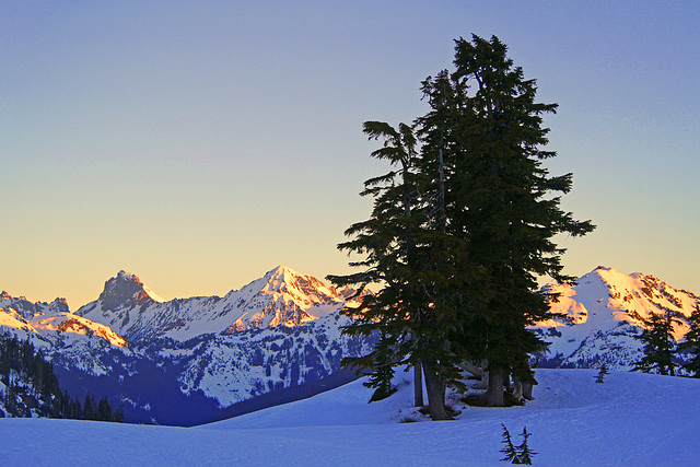 Sunrise in the North Cascades