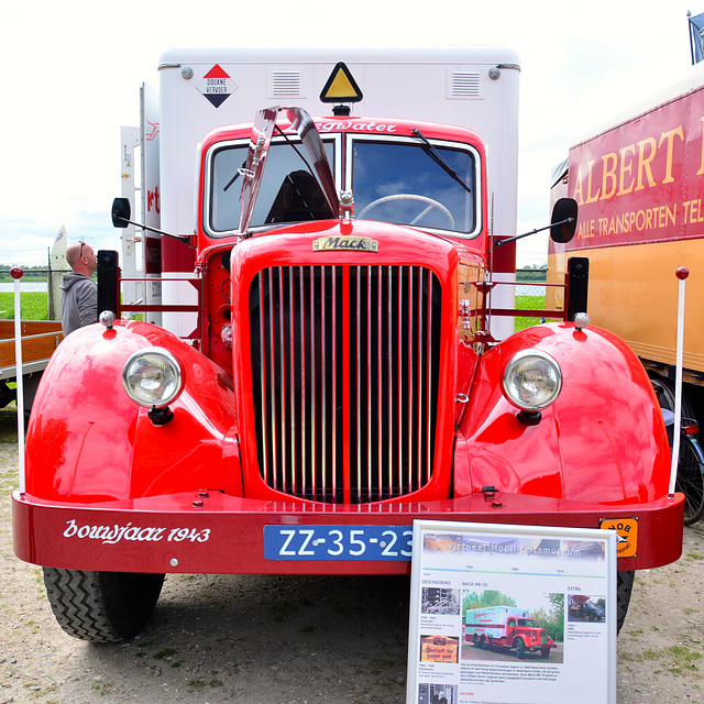 Dordt in Stoom 2014 – 1941 Mack Lanova