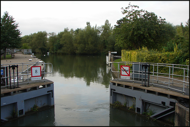 leaving Iffley Lock