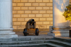 Dublin 2013 – Canon in front of the Irish Central Bank