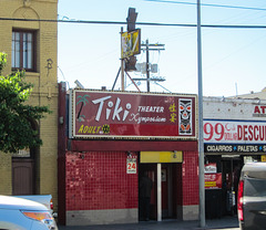 Hollywood Tiki adult theater (4193)