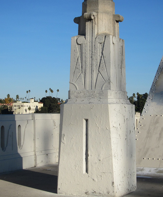 LA River: Sixth St  / Whittier Blvd bridge 1829a