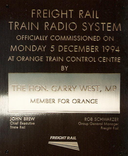 199412Orange plaque0001