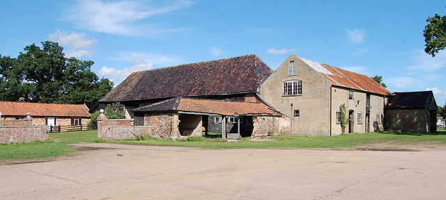 81. Park Farm, Henham, Suffolk. general view of Building B from SW