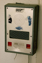 007 call box