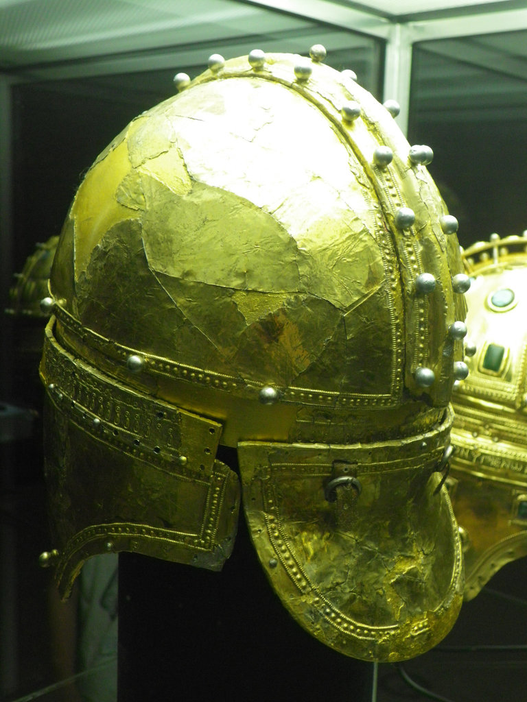 Casque de Bersakovo 2, arrière