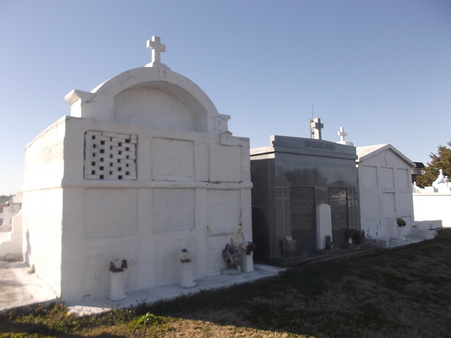 Architecture funéraire / Funeral architecture.