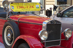 Praga - sightseeing vehicle in Prague