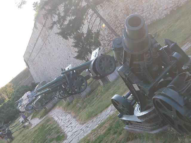 Belgrade, Kalemegdan : collection de canons...