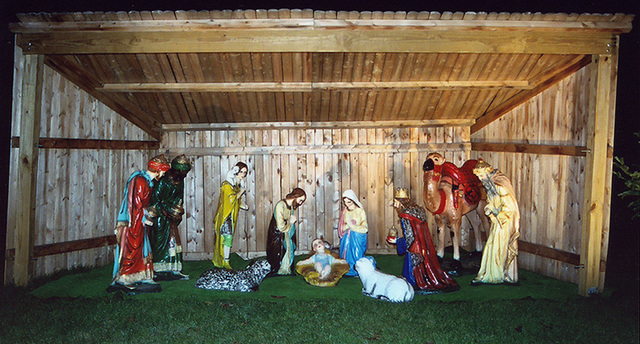 St. Martin's Nativity Set on Christmas Eve, Dec. 2006