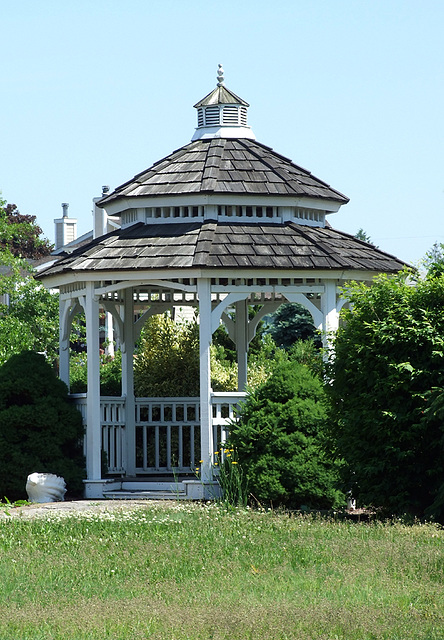 Gazebo in Seaford, May 2010