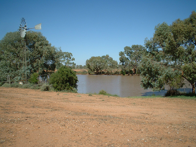 2184 Broken Hill = Cobar 003