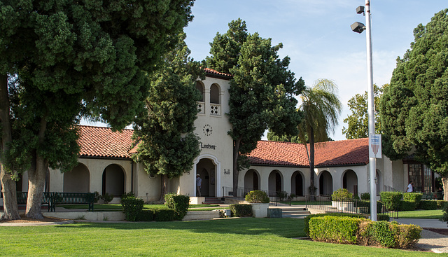 Lindsay, CA New Deal City Hall (0406)