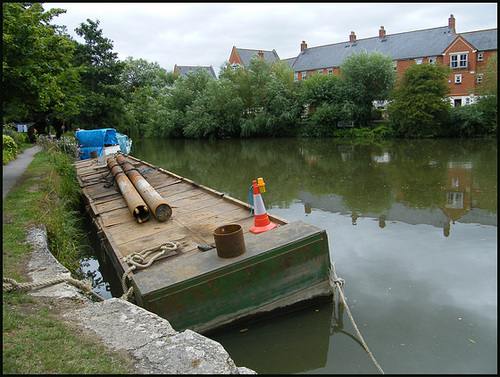 pontoon for Isis Lock