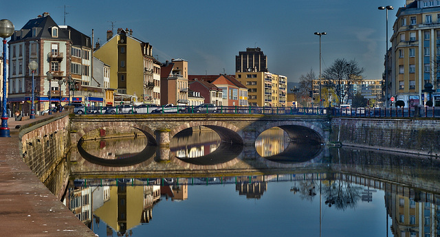 BELFORT: Le pont Carnot depuis le théatre Granit.