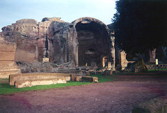 Apse in Hadrian's Villa, December 2003