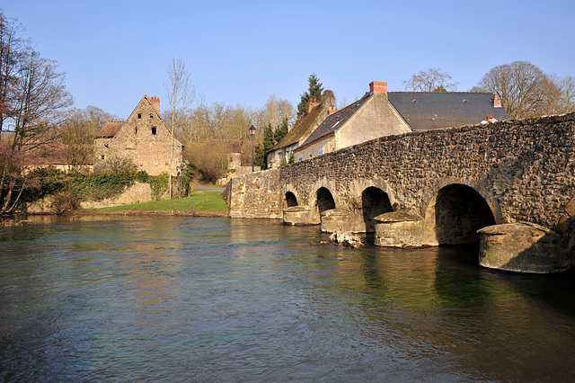 Le Vieux Pont d'Asnières-sur-Vègre - Sarthe