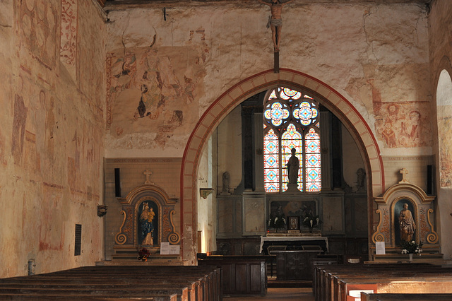 Nef de l'église d'Asnières-sur-Vègre