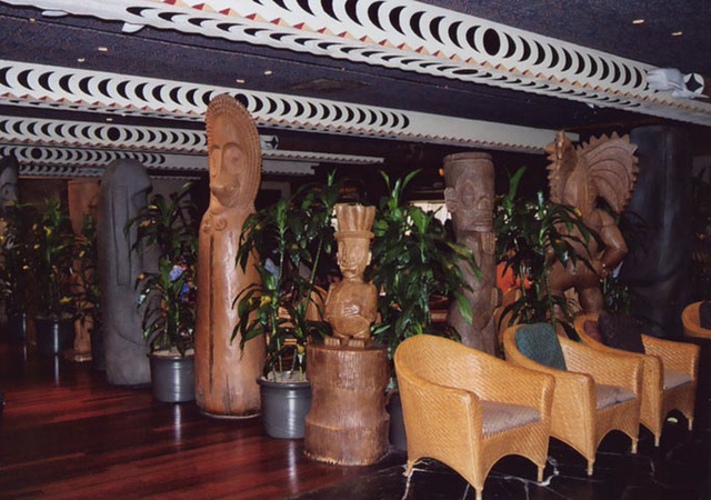 Ohana Restaurant, 2004