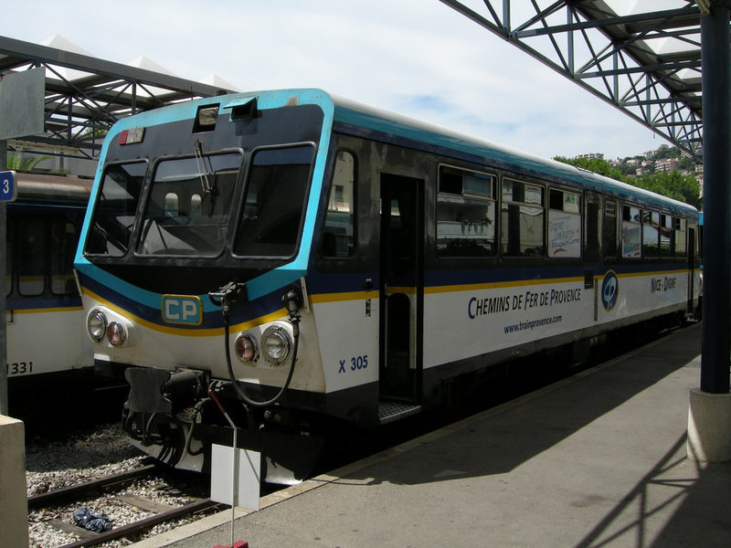 NICE: Une Train des Chemins de Fer de Provence.