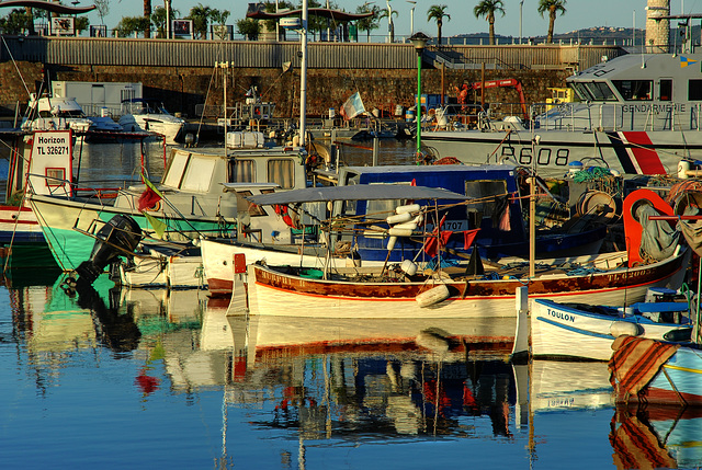 ST RAPHAEL: Le port.