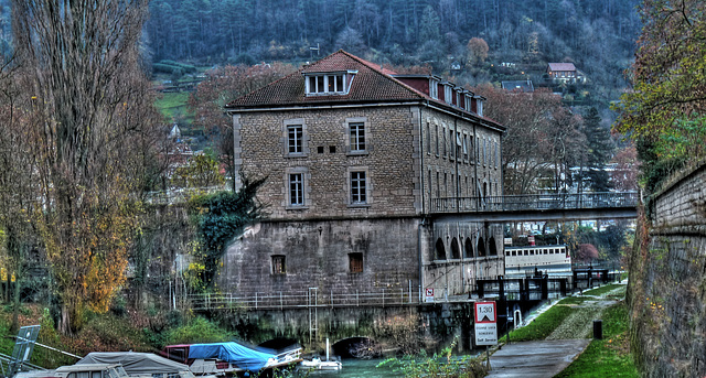 BESANCON: Le moulin St Paul.