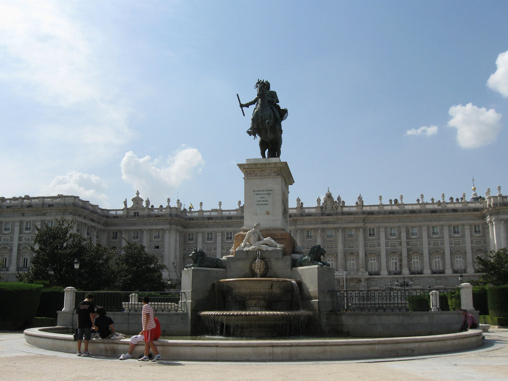 Plaza de Oriente