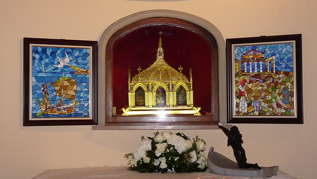 MONACO: Interieur de l'église Sainte Dévotte.